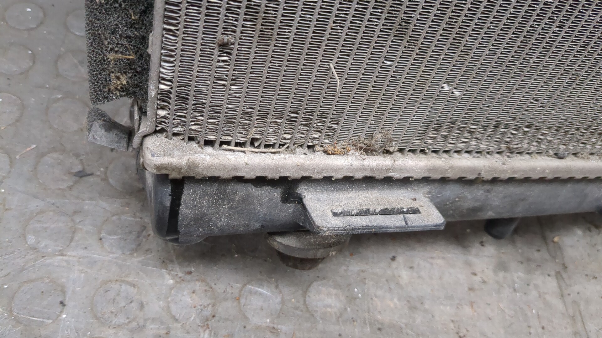 Радиатор охлаждения двигателя основной