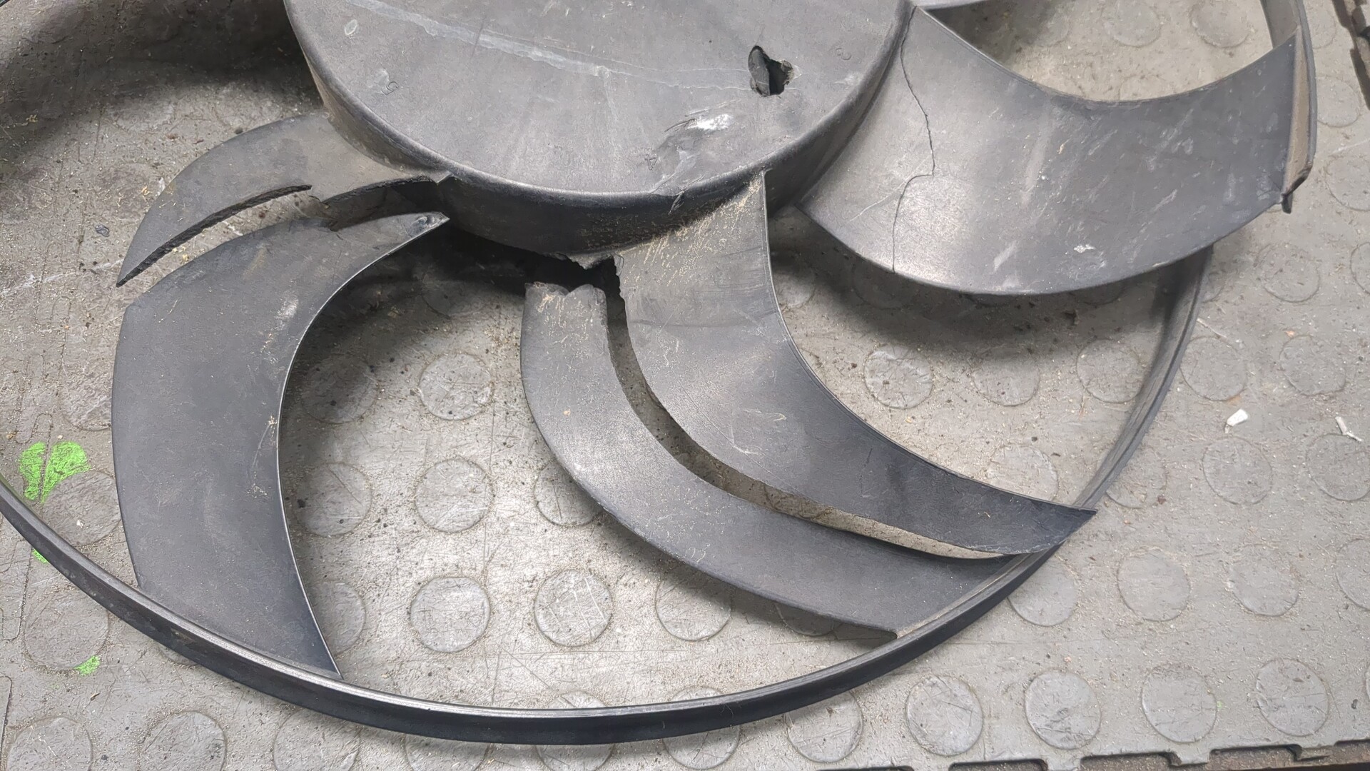 Вентилятор радиатора