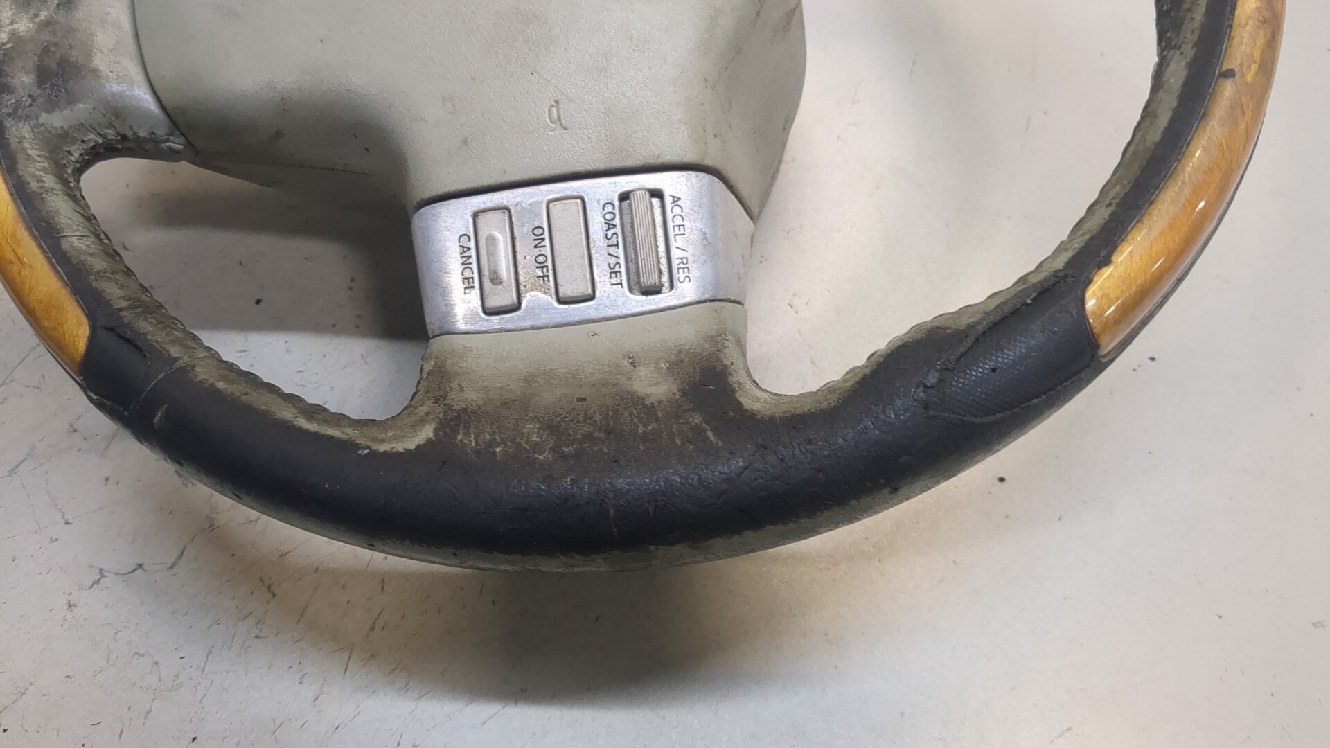 Рулевое колесо (руль)