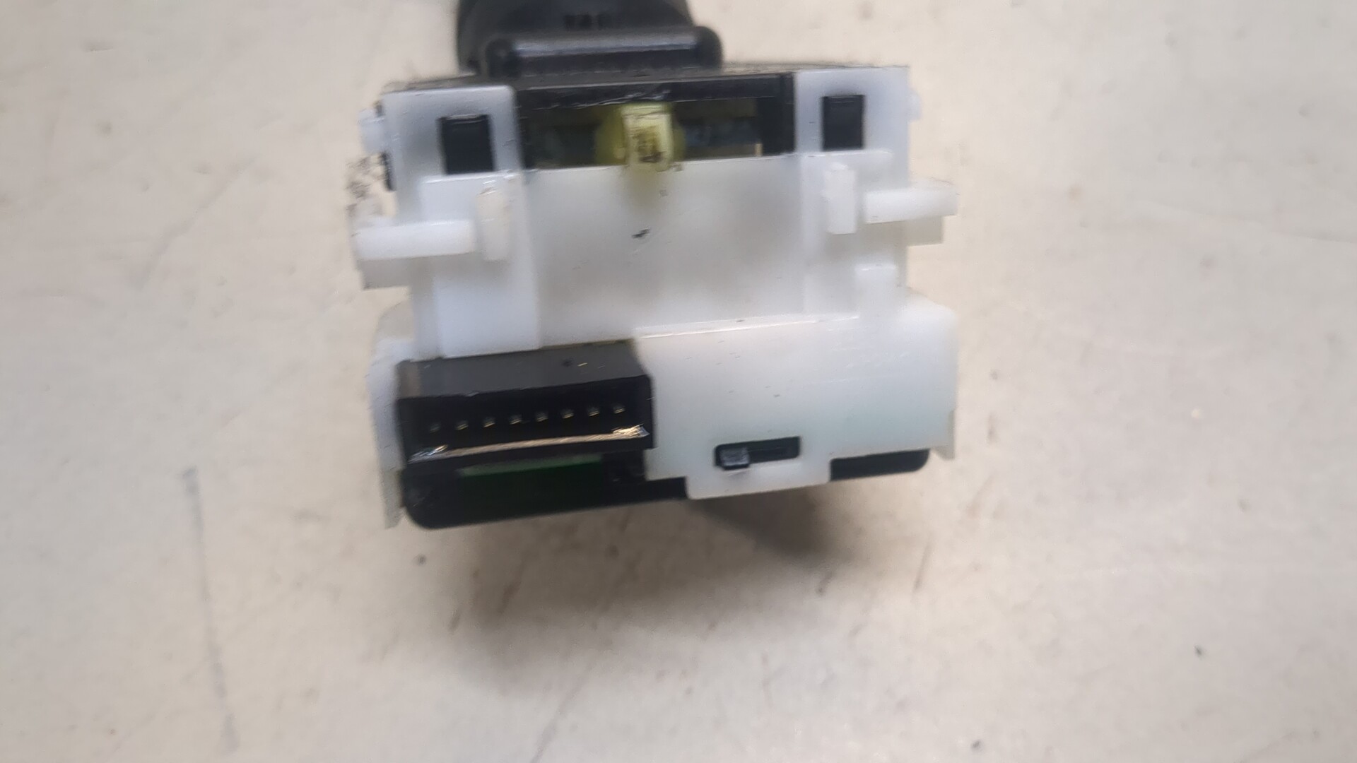 Переключатель поворотов подрулевой