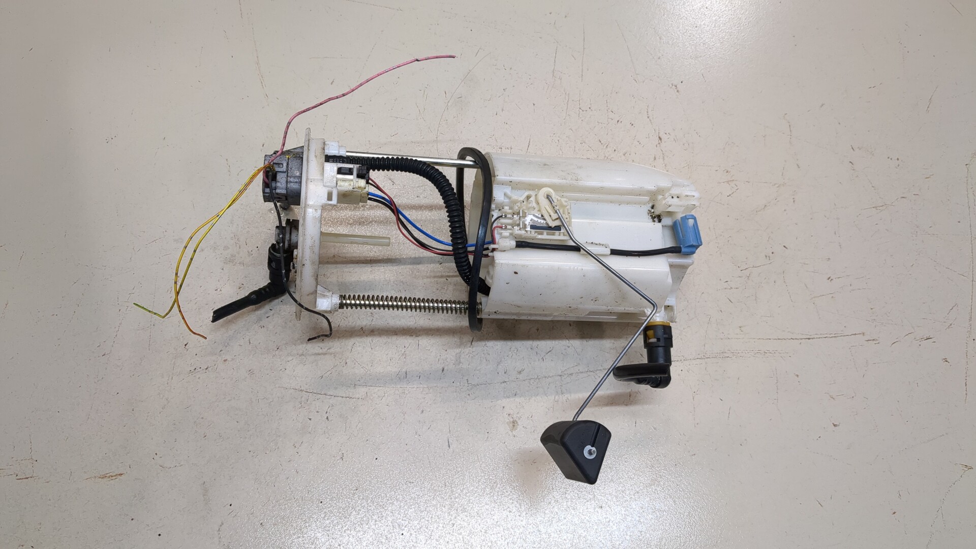 Насос топливный электрический