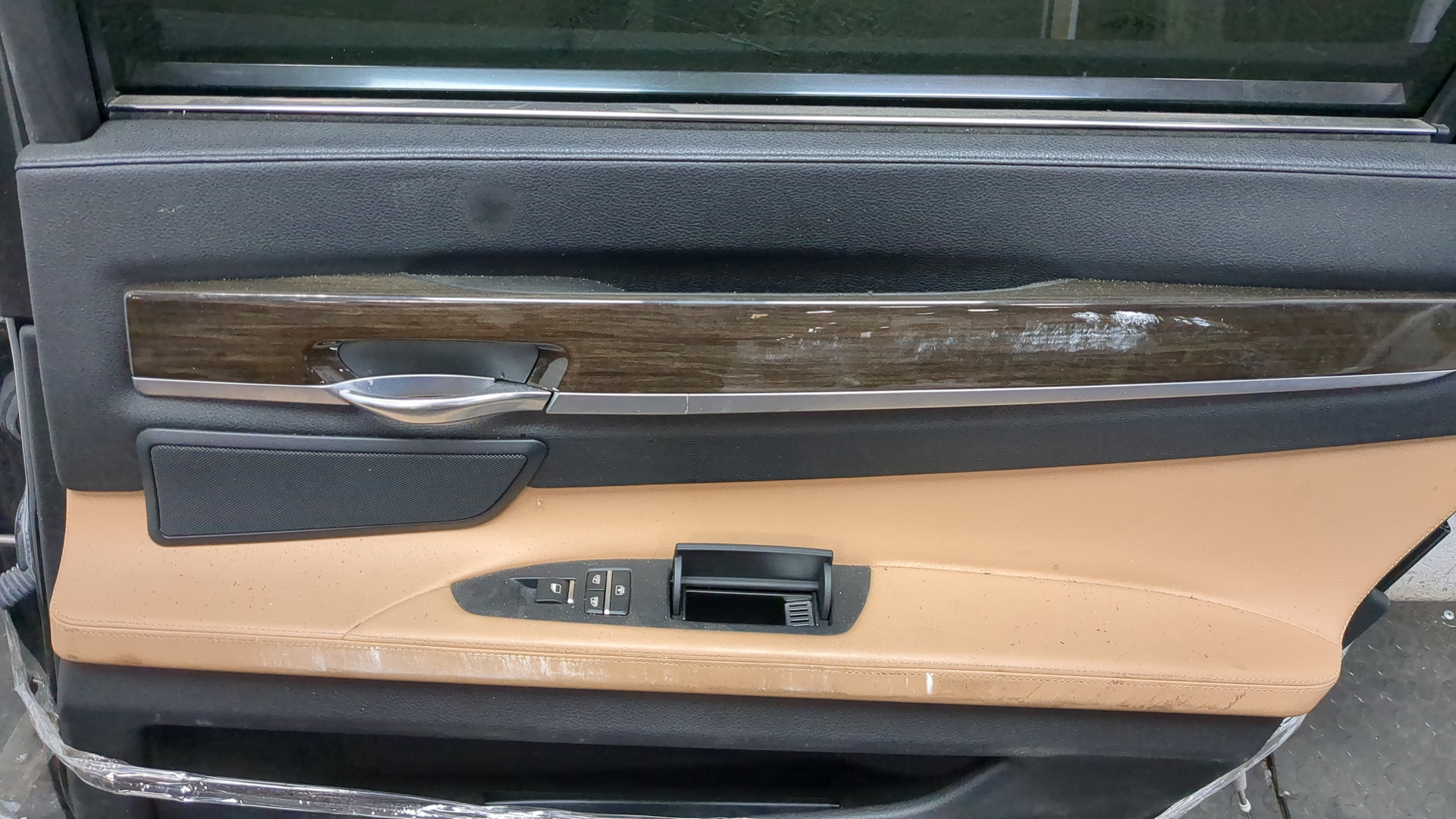 Дверь задняя правая