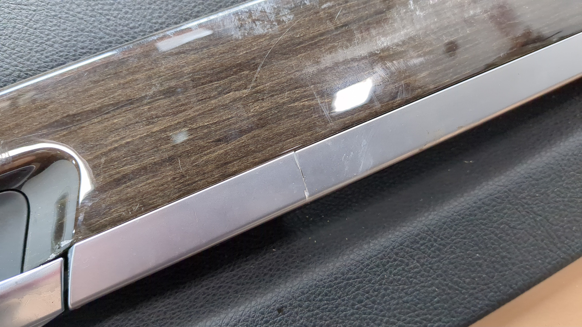 Дверь задняя правая