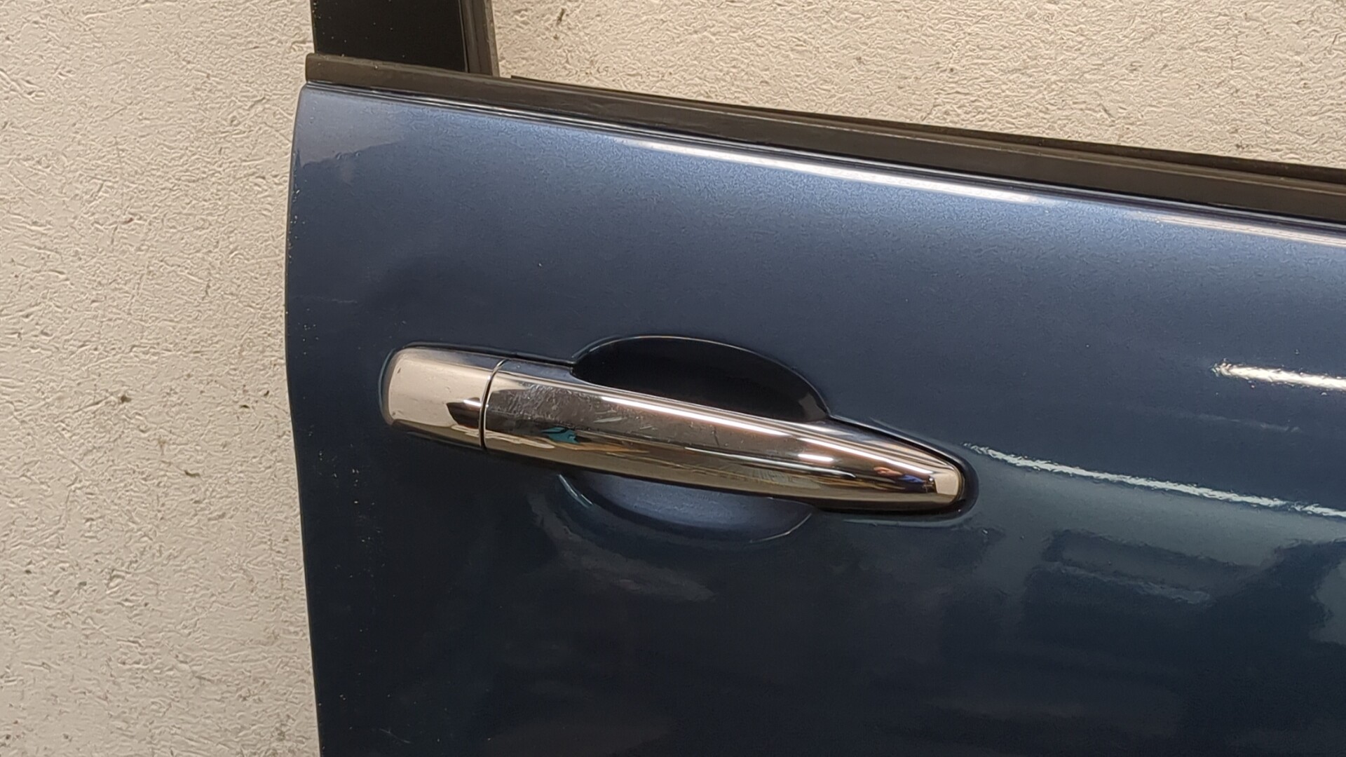 Дверь передняя правая