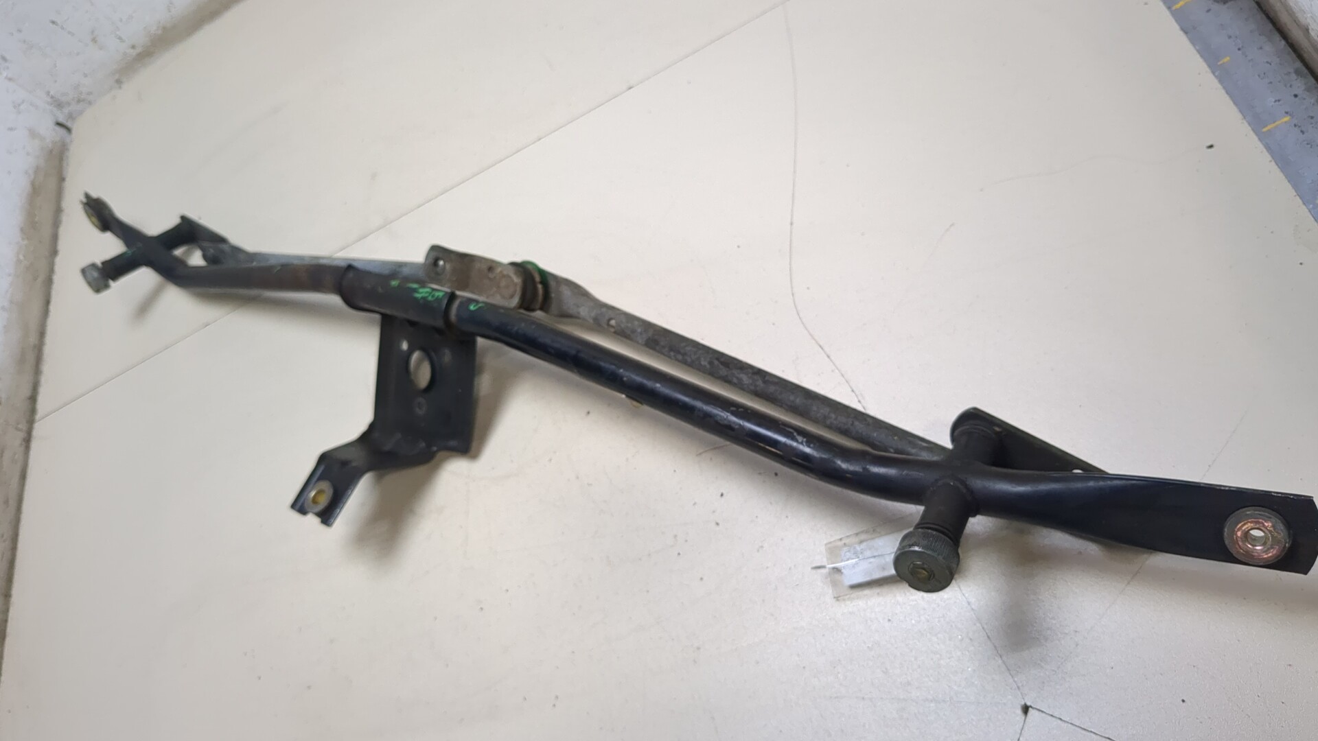 Трапеция стеклоочистителей