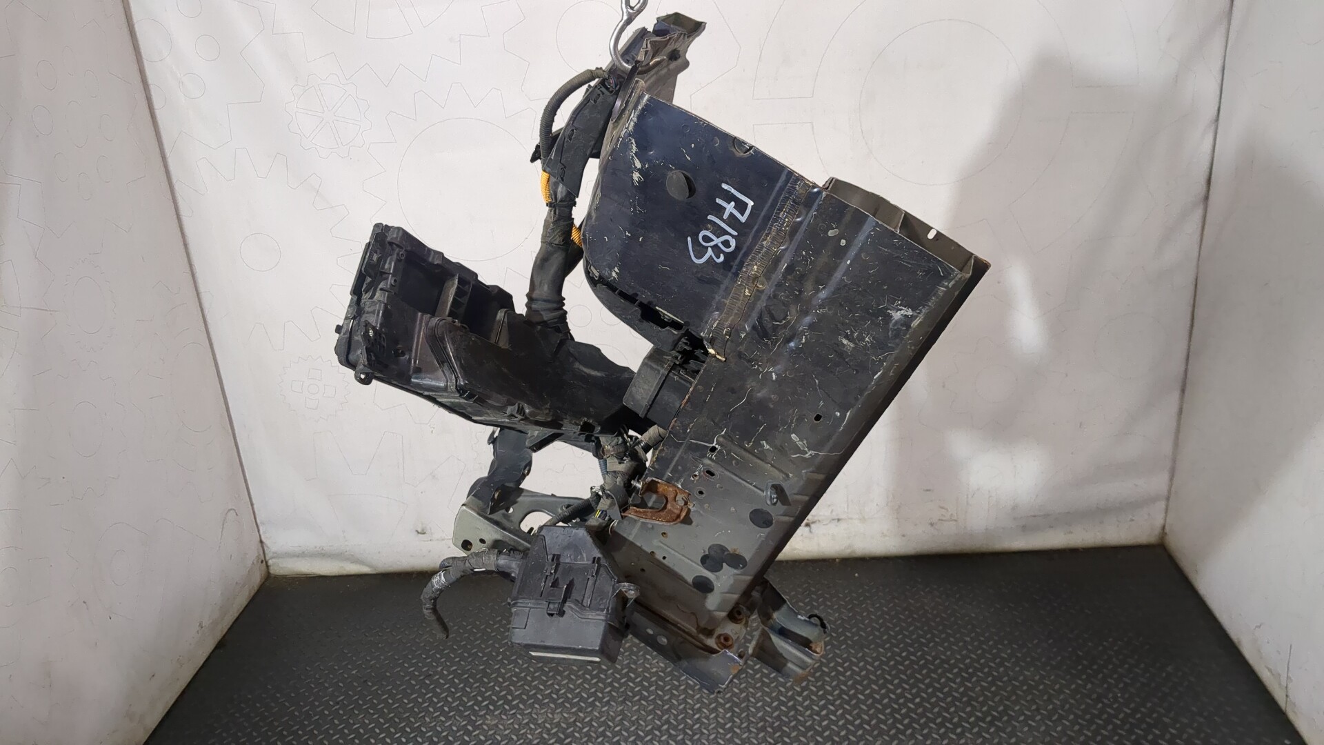 Лонжерон передний правый