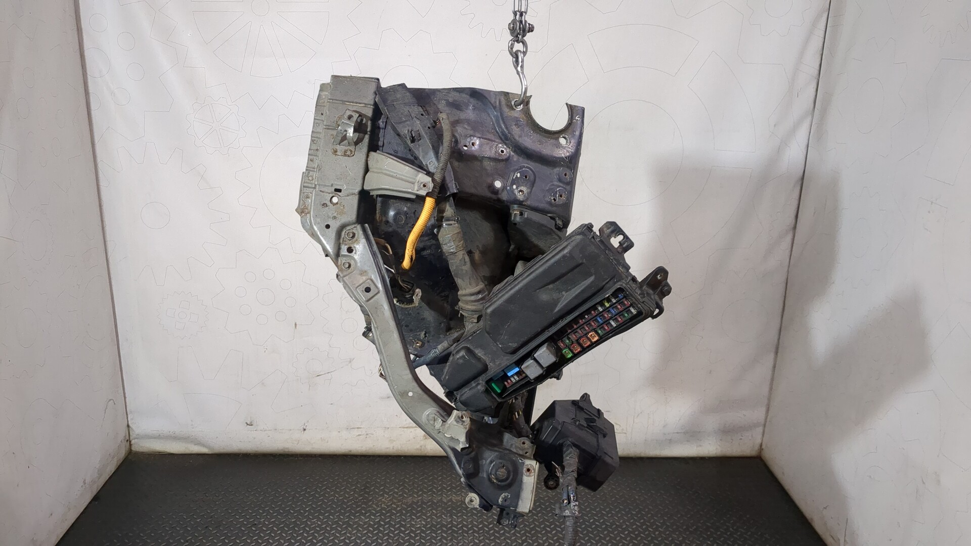 Лонжерон передний правый