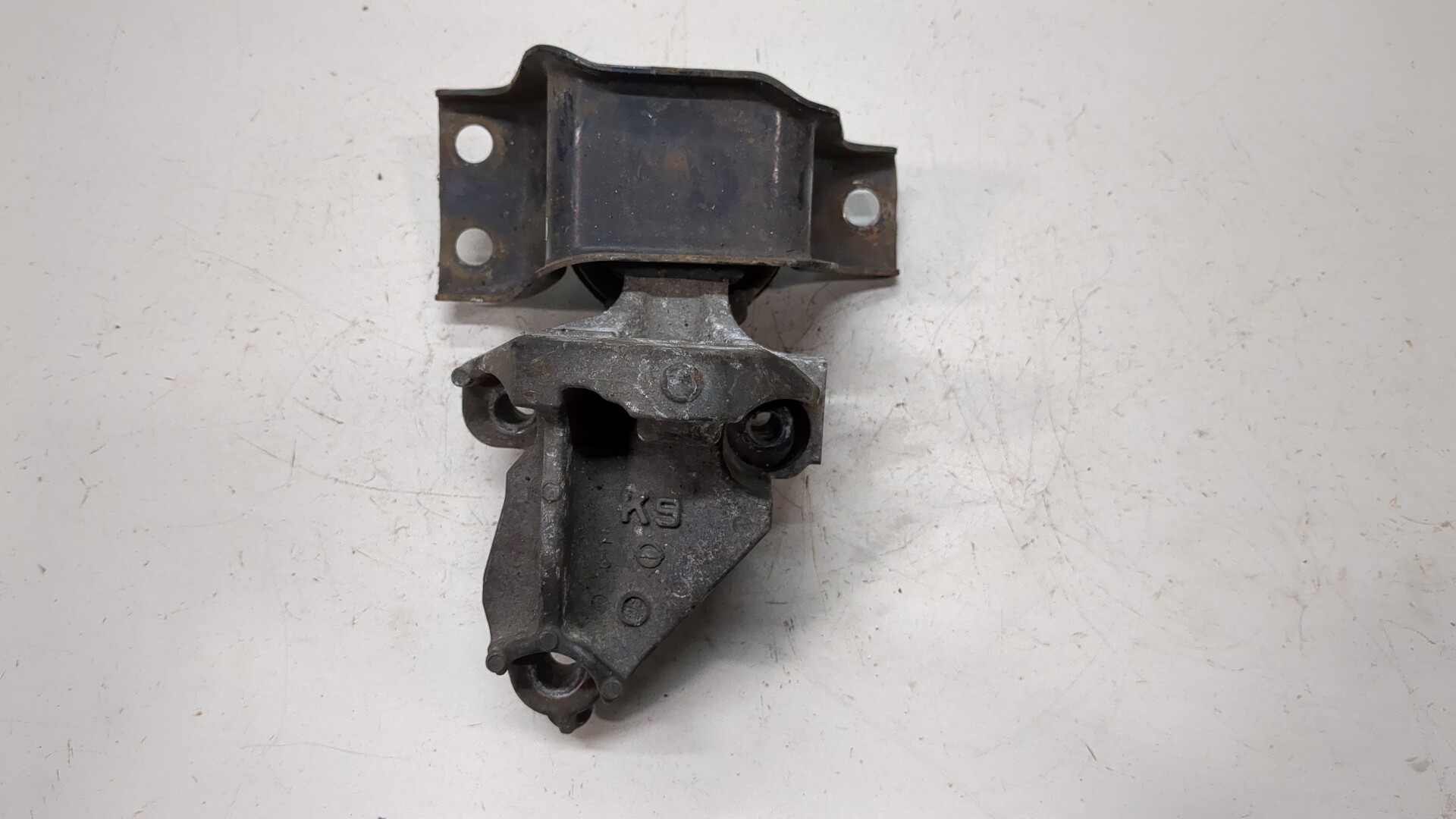 Опора двигателя