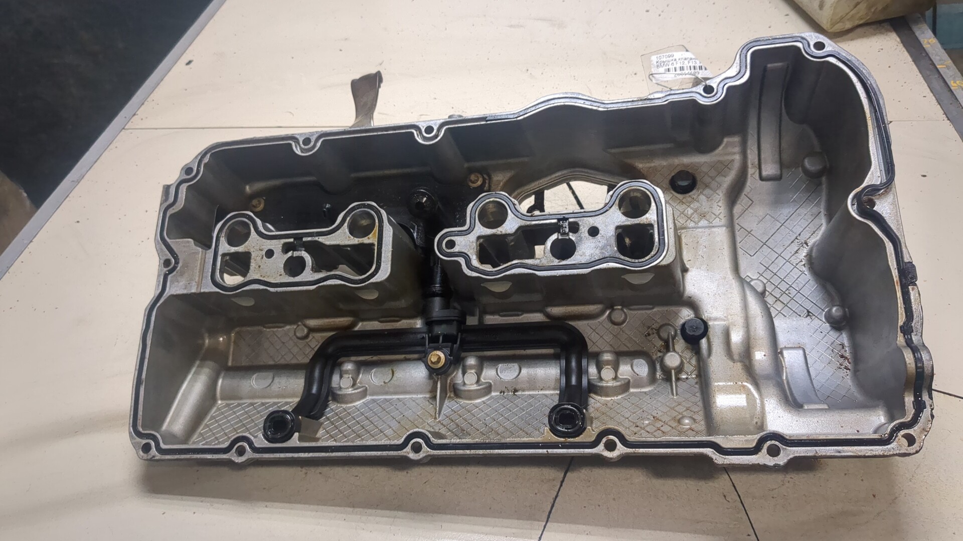 Крышка клапанная ГБЦ