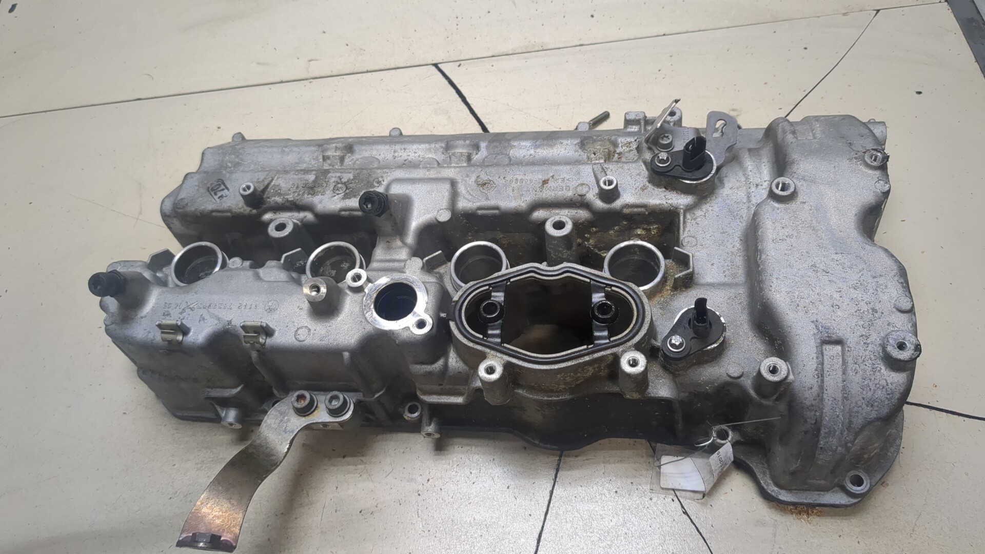 Крышка клапанная ГБЦ