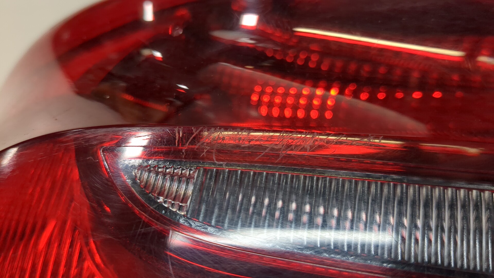 Фонарь задний левый