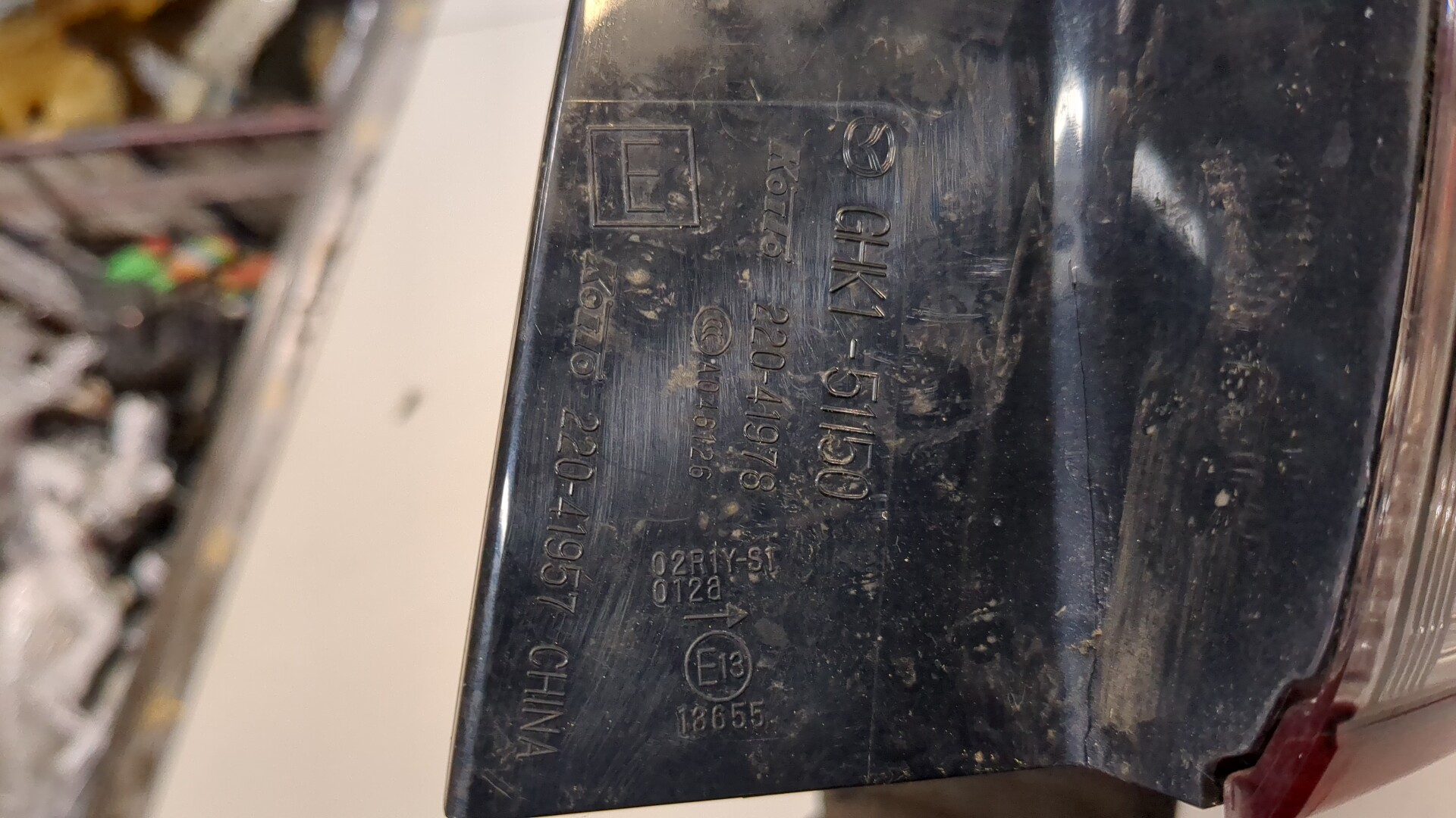 Фонарь задний правый