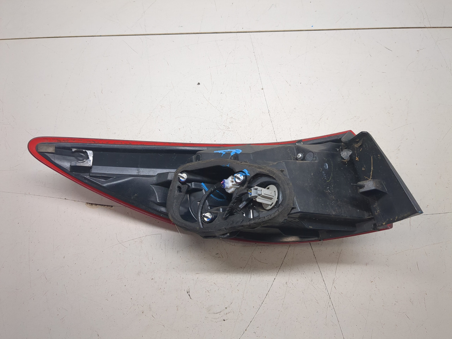 Фонарь задний правый