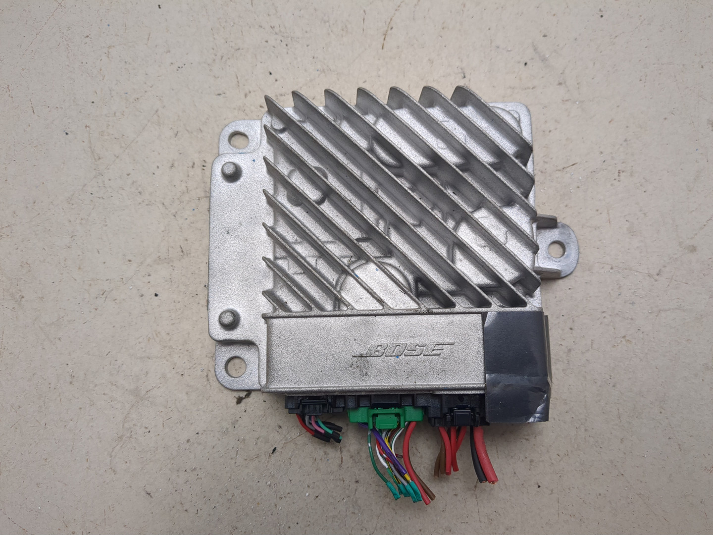 Усилитель акустической системы