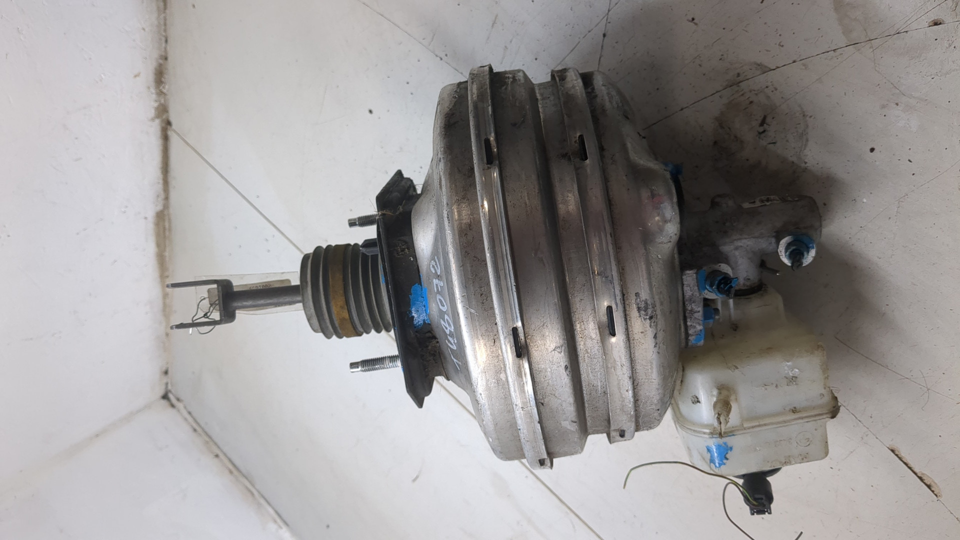 Цилиндр тормозной главный