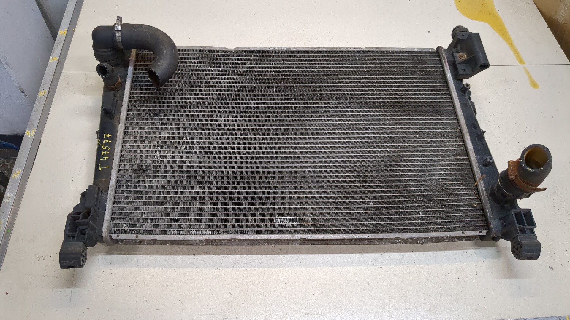 Радиатор охлаждения двигателя основной