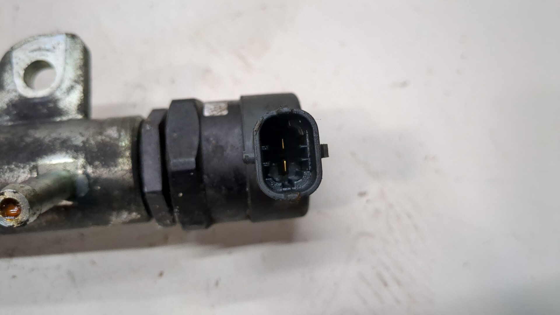 Рейка топливная (рампа)