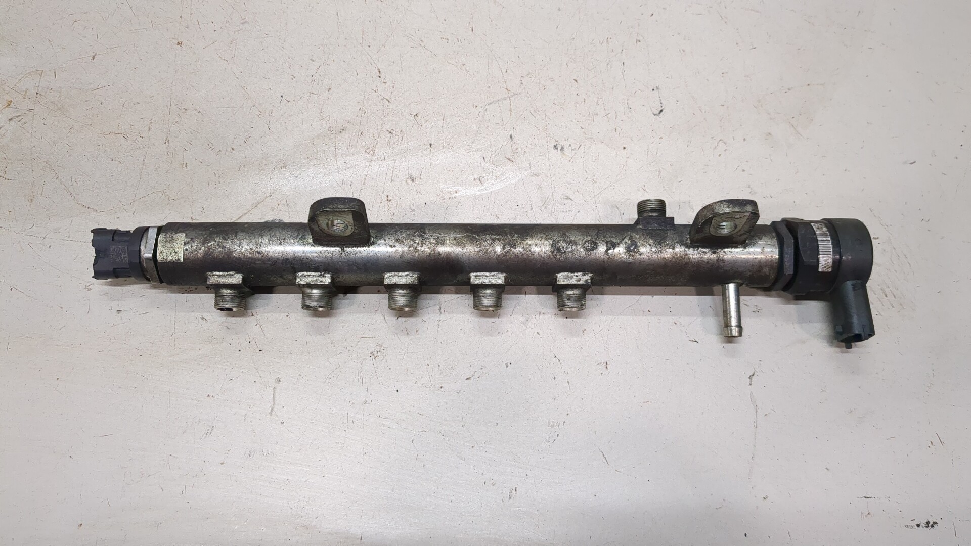 Рейка топливная (рампа)