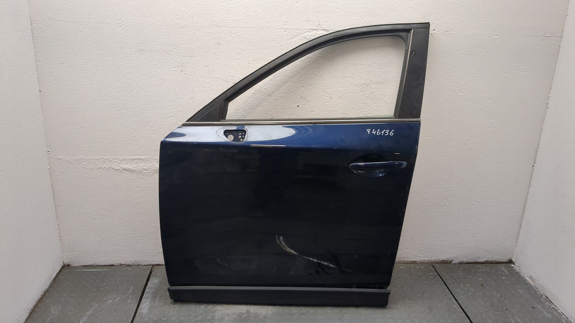 Дверь передняя левая