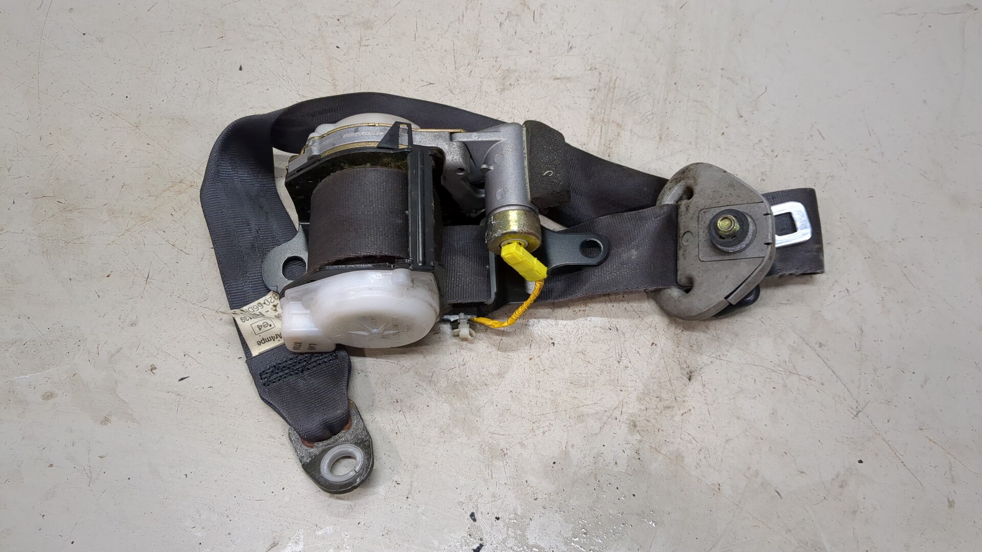 Ремень безопасности