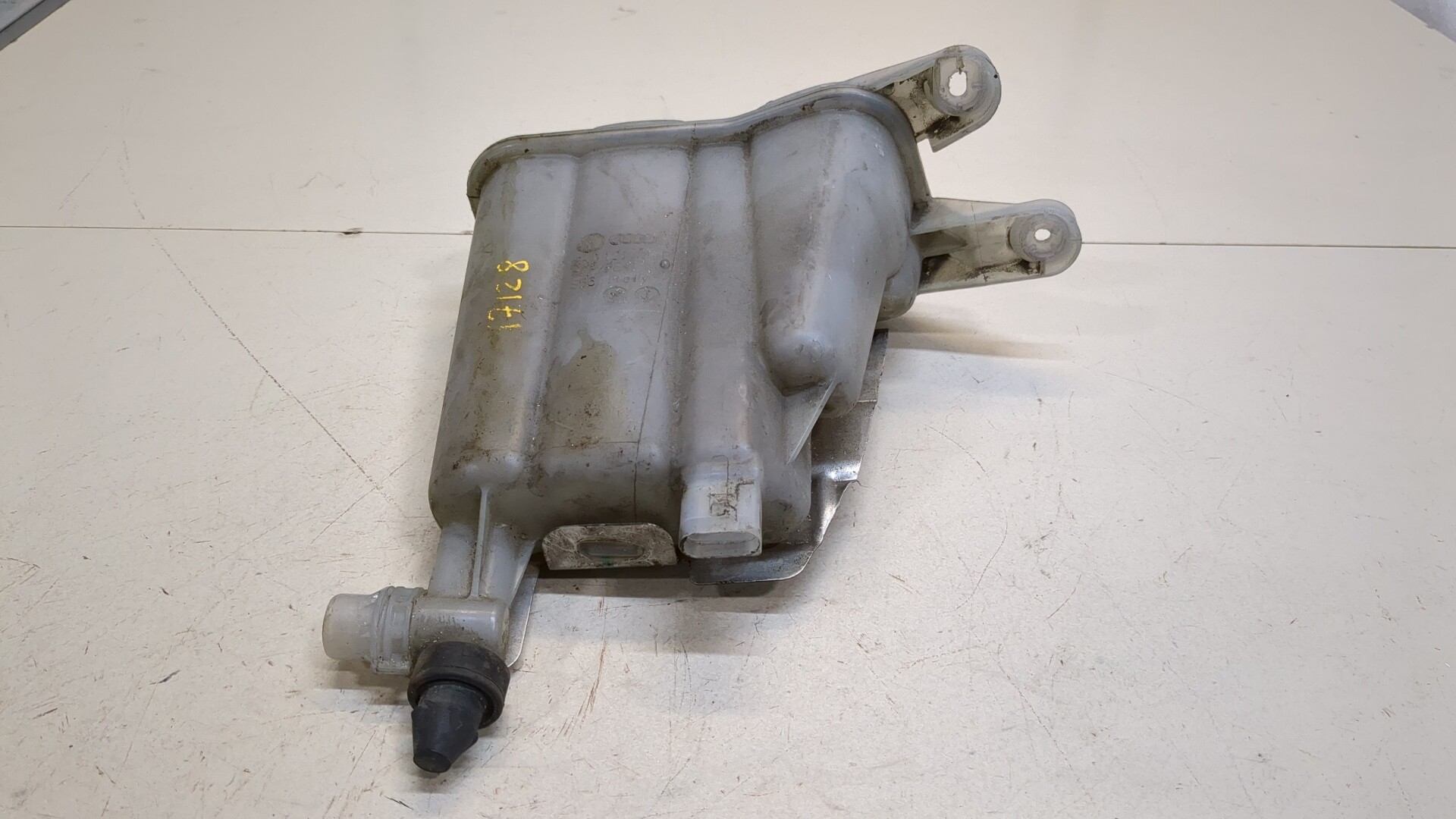 Бачок расширительный