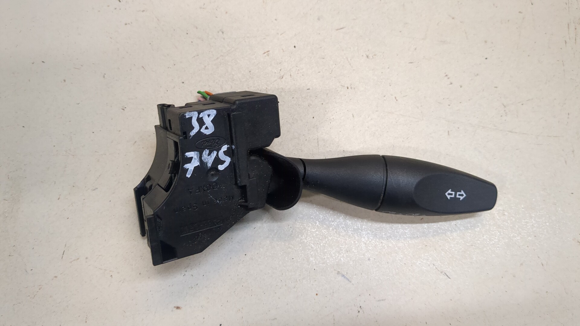 Переключатель поворотов подрулевой