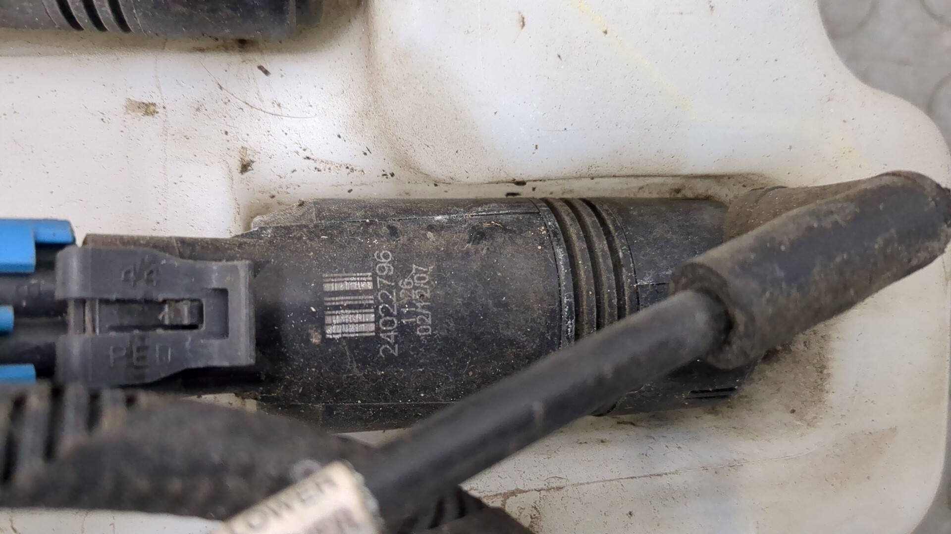 Бачок омывателя лобового стекла