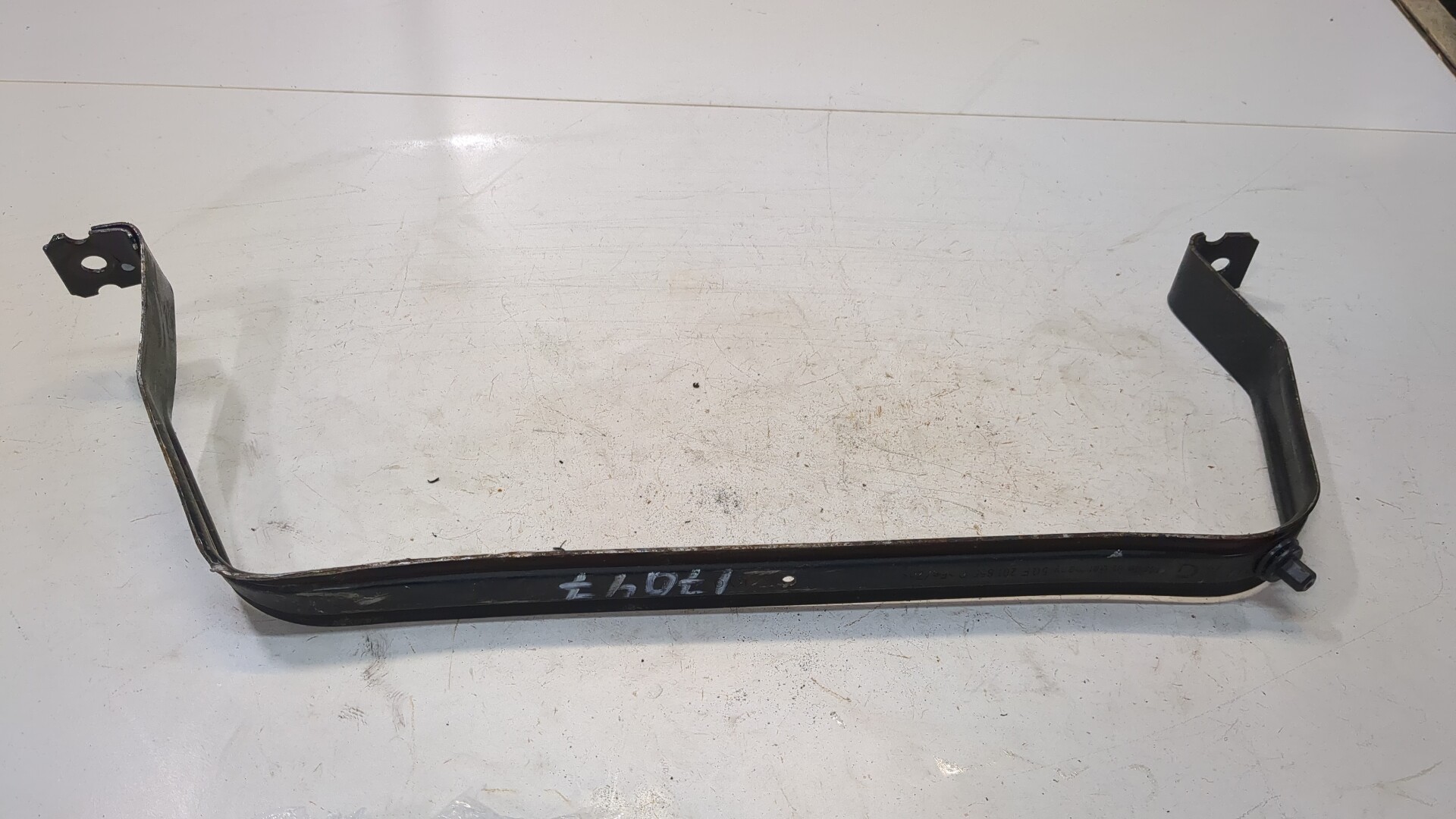 Лента крепления бензобака