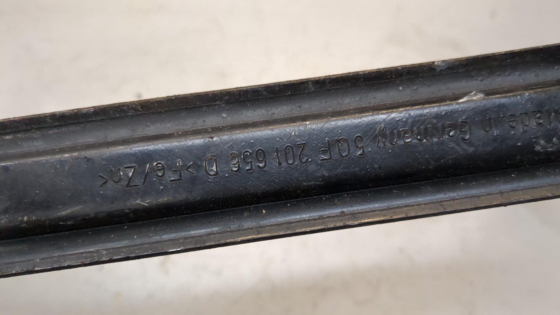 Лента крепления бензобака