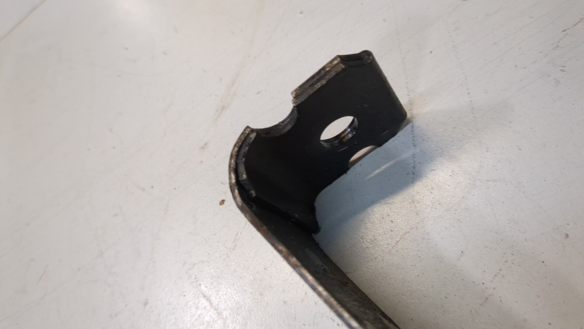 Лента крепления бензобака