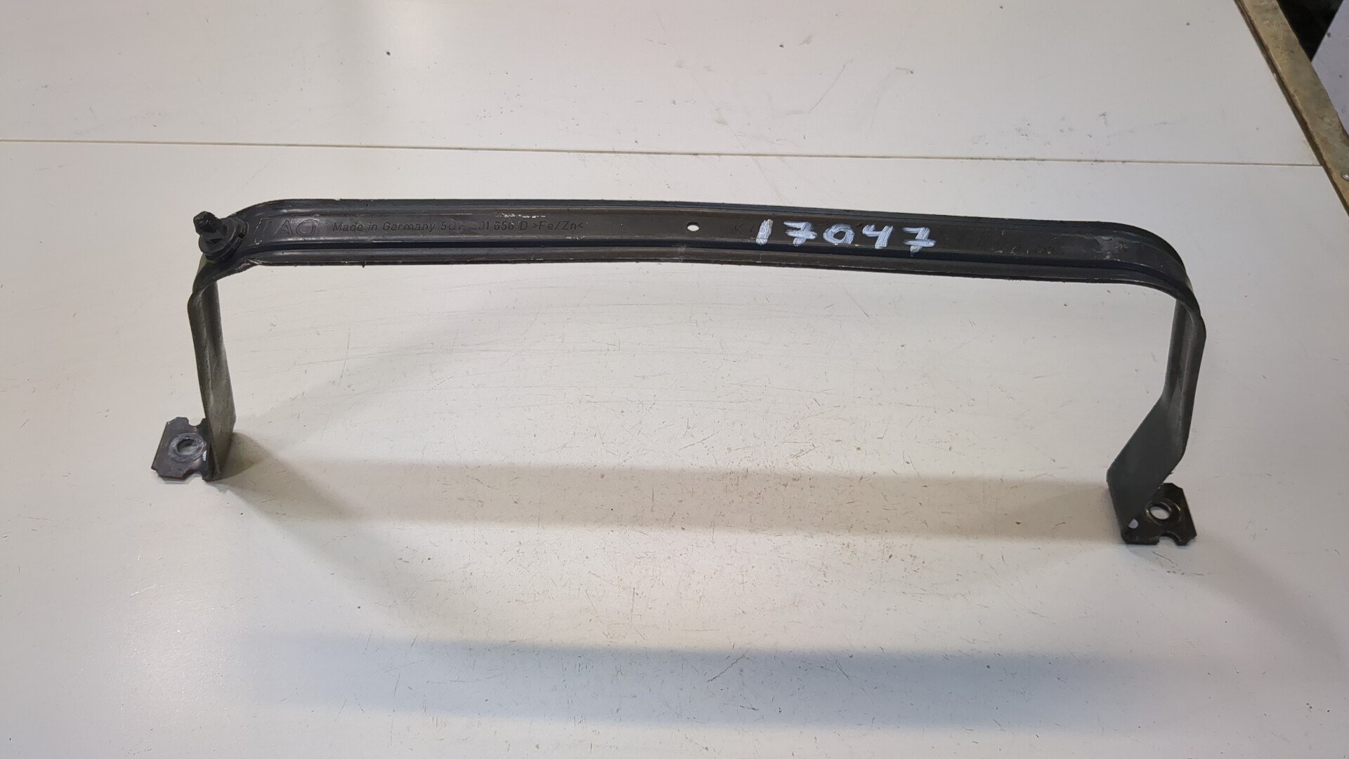 Лента крепления бензобака