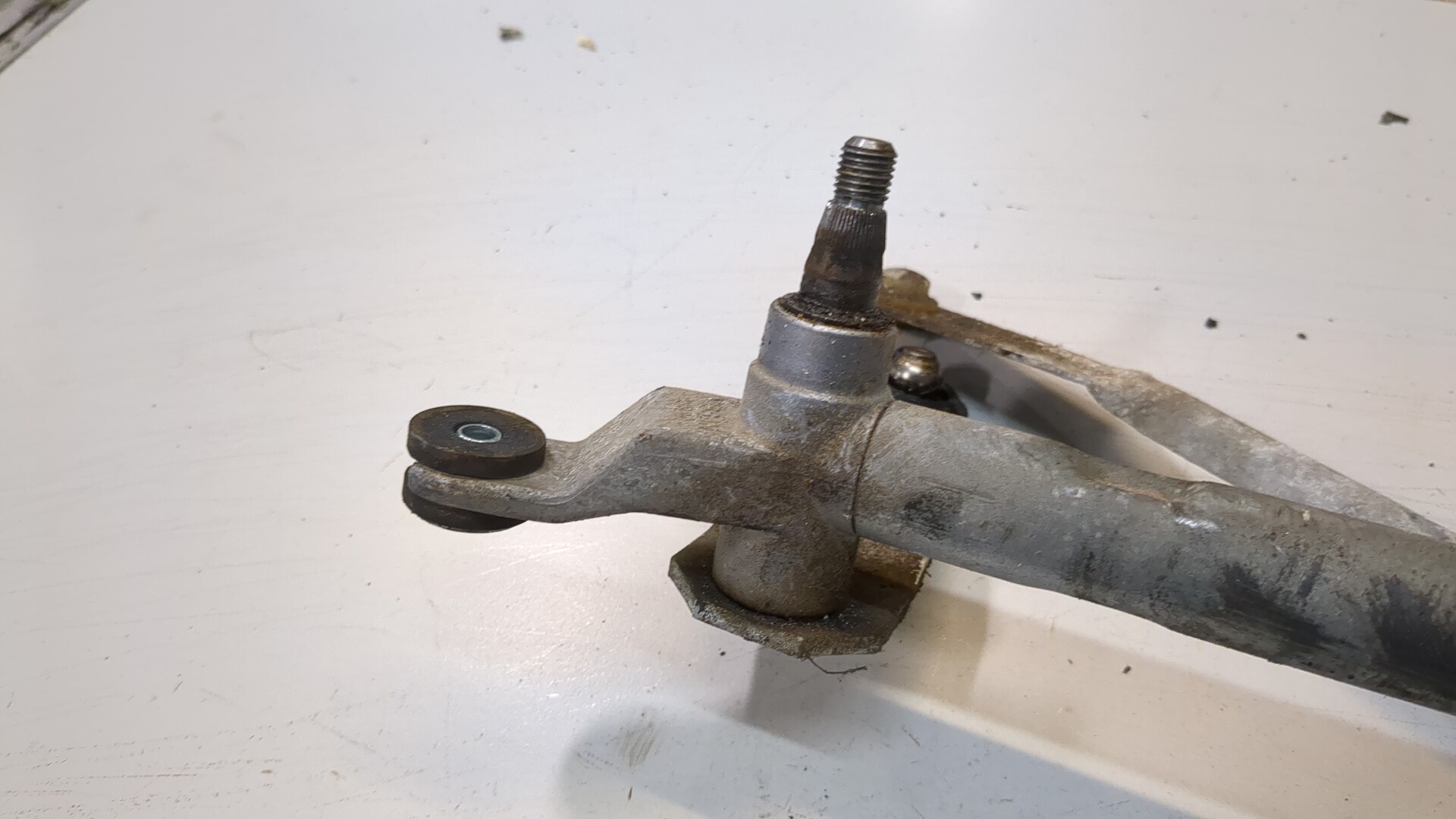 Трапеция стеклоочистителей