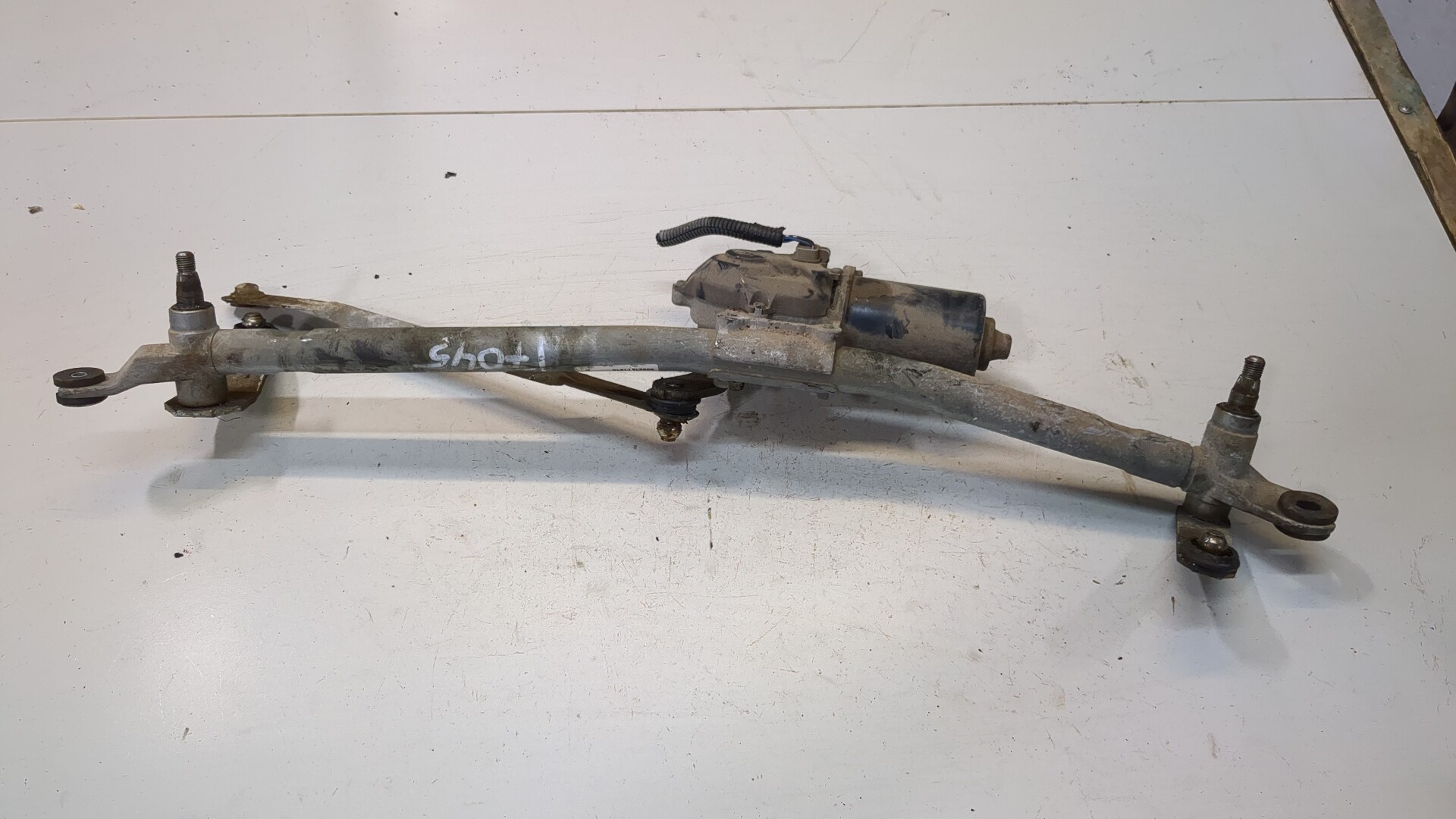 Трапеция стеклоочистителей