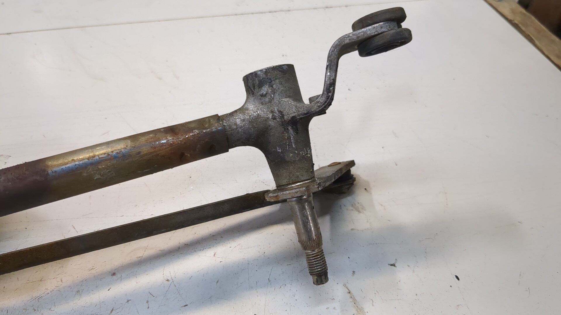 Трапеция стеклоочистителей