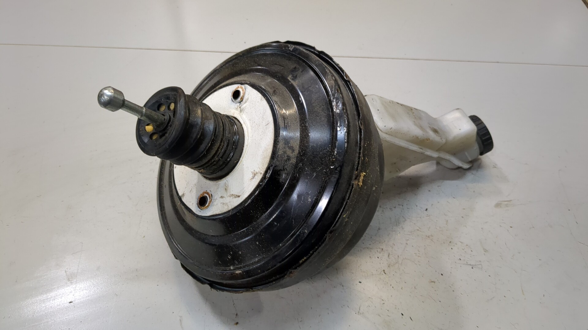 Цилиндр тормозной главный