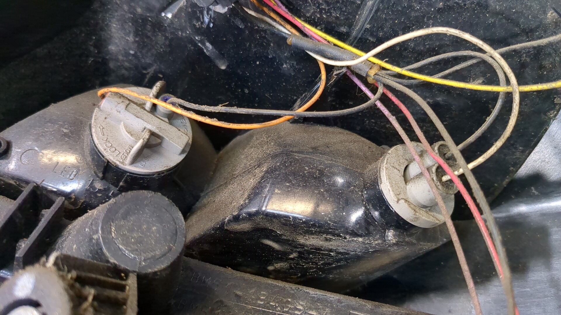 Фонарь задний левый