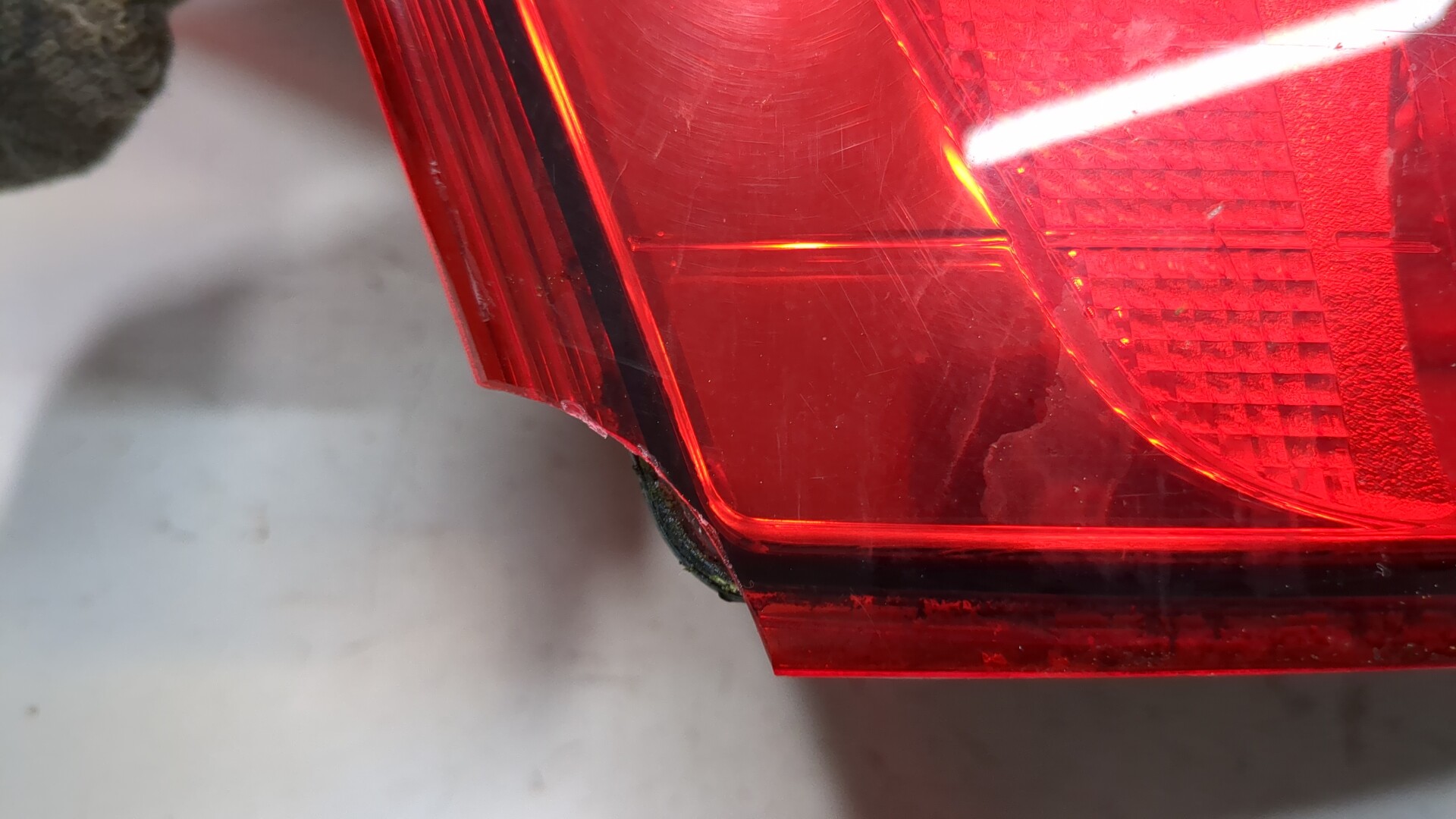 Фонарь задний левый