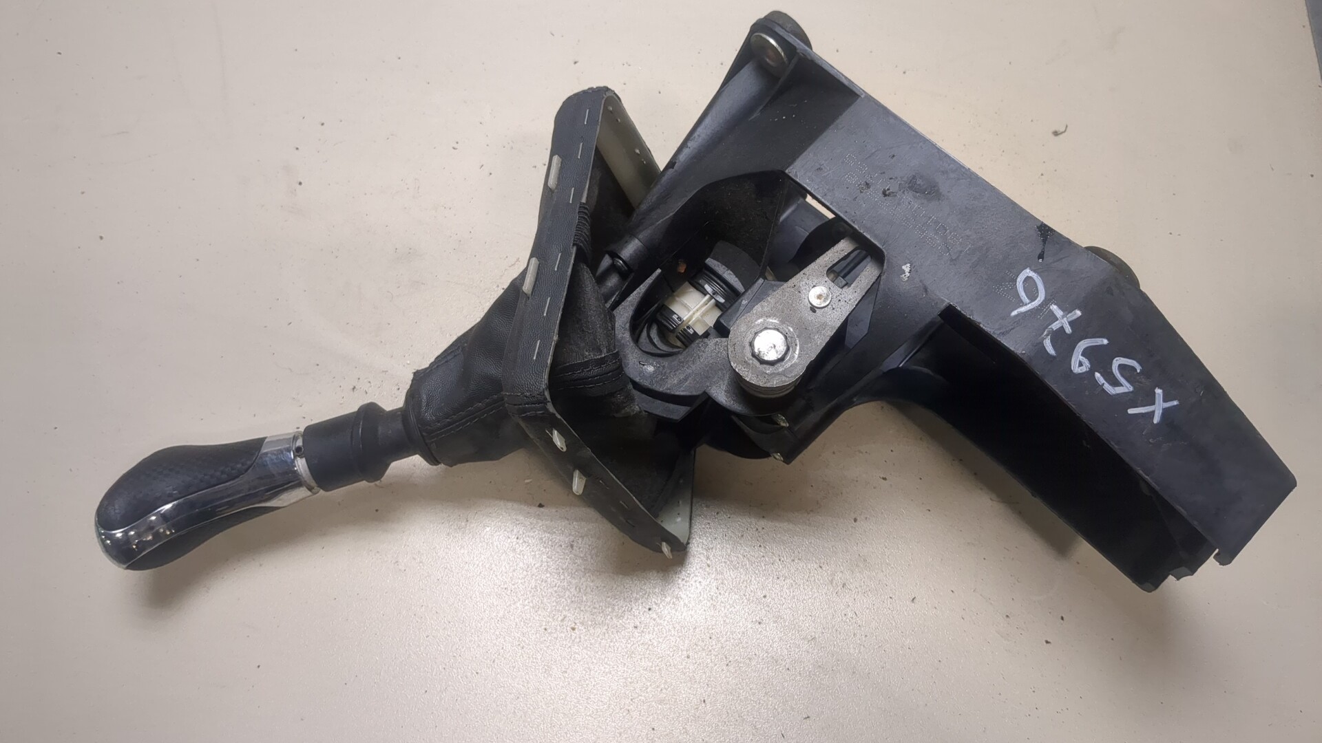 Кулиса МКПП / АКПП