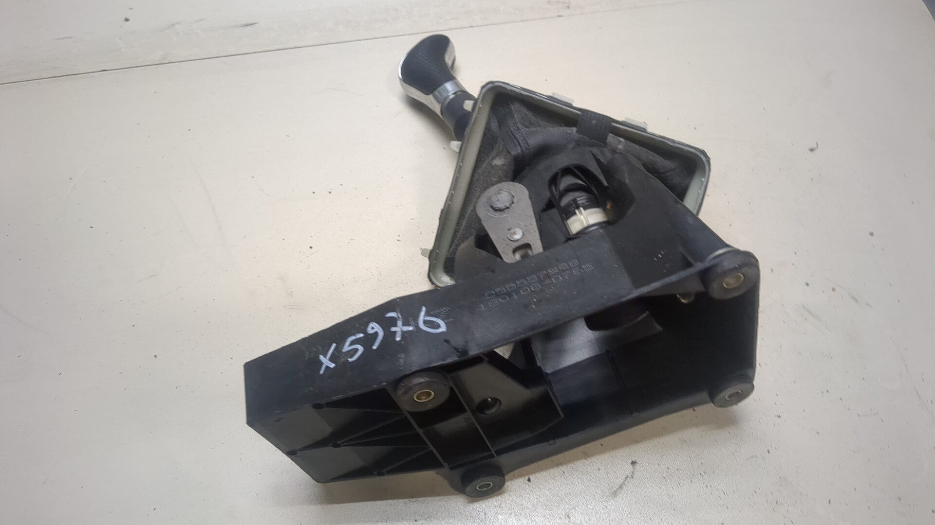 Кулиса МКПП / АКПП