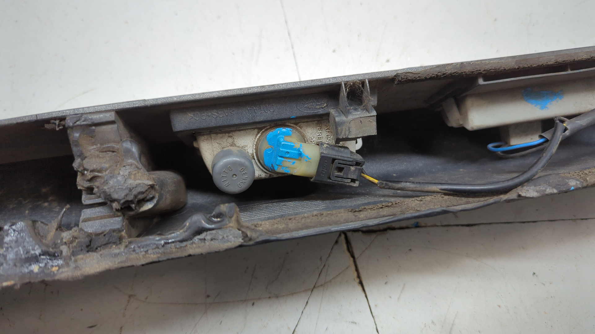 Фонарь подсветки номера