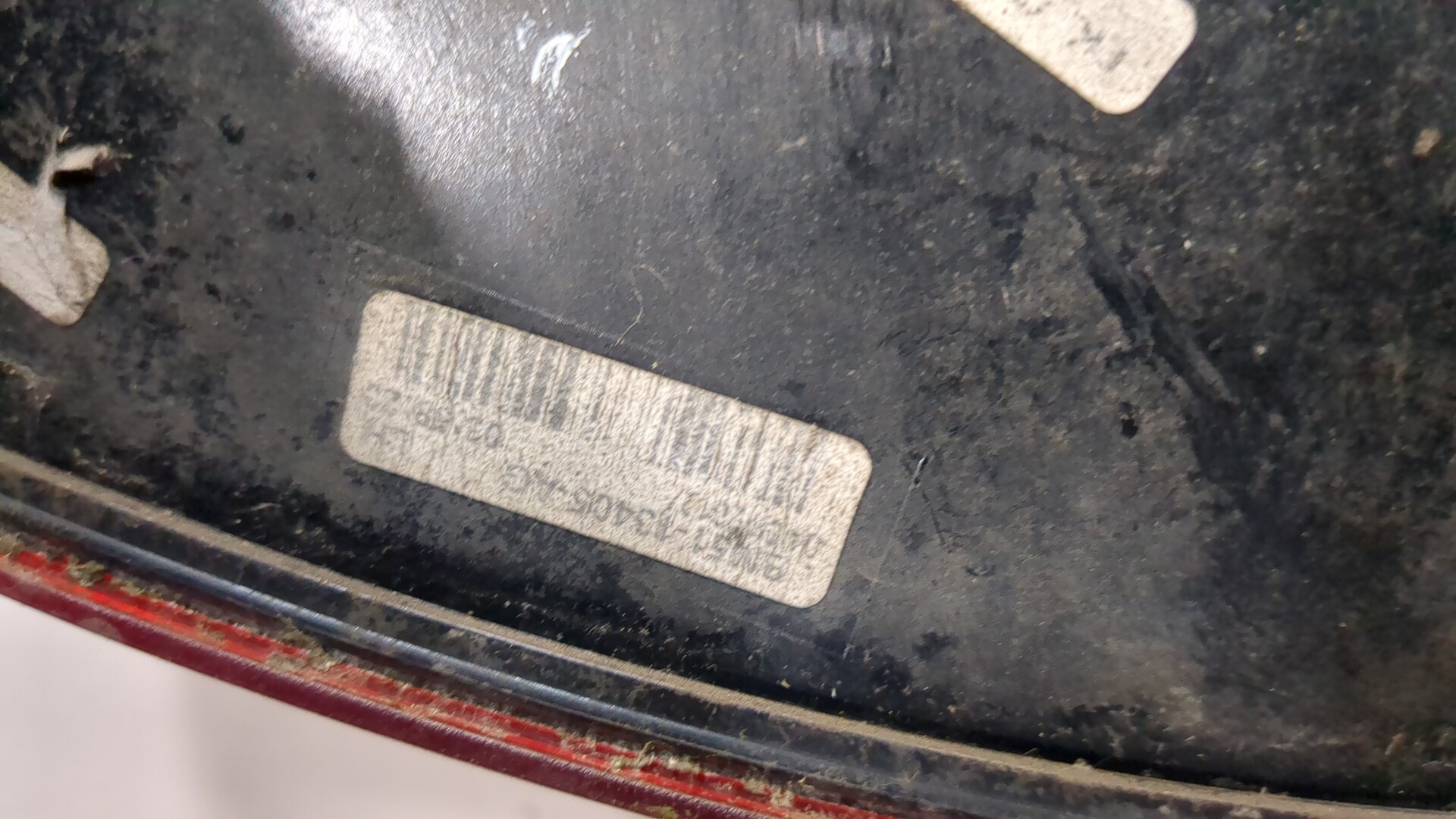 Фонарь задний левый