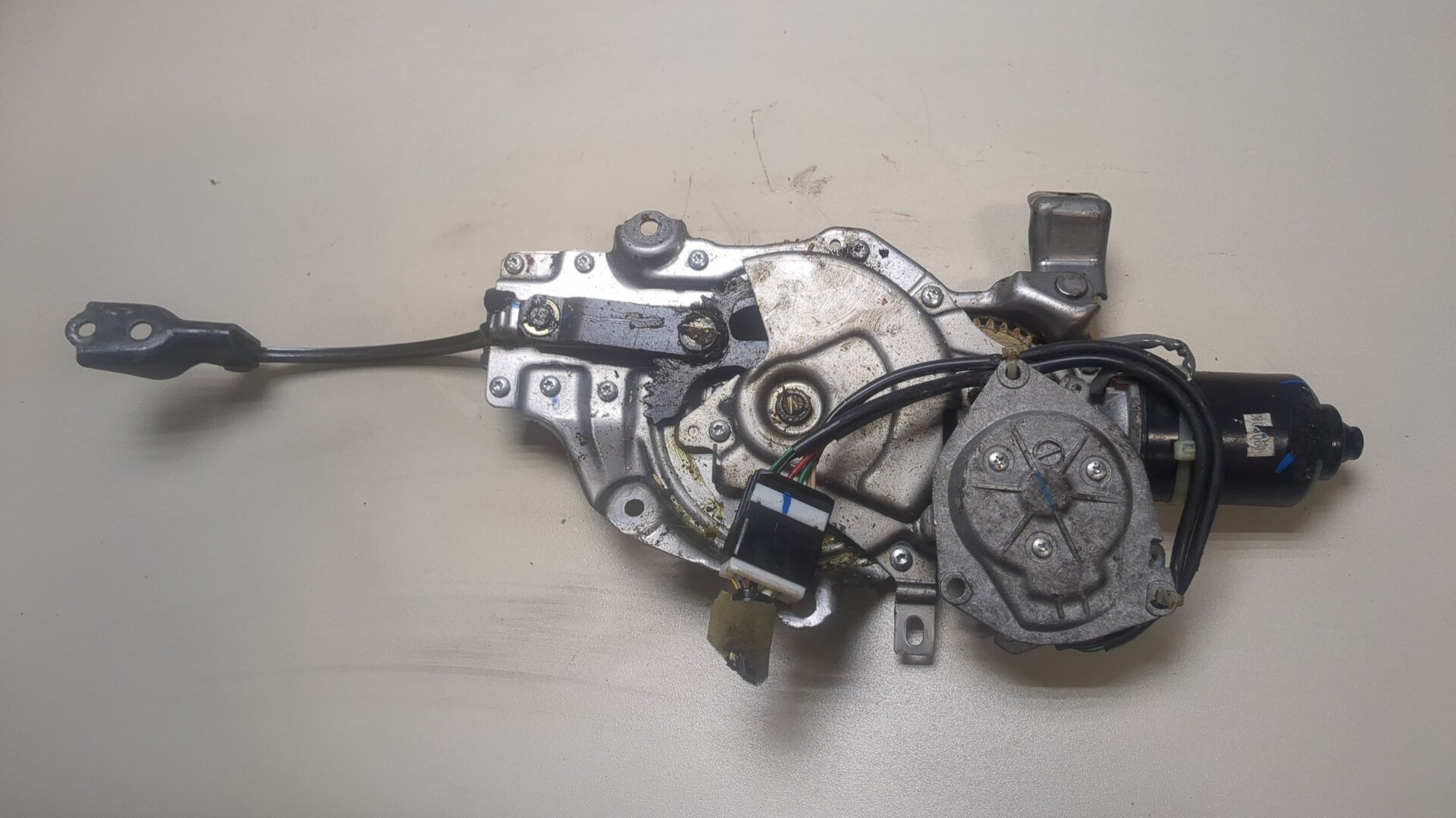 Активатор замка багажника