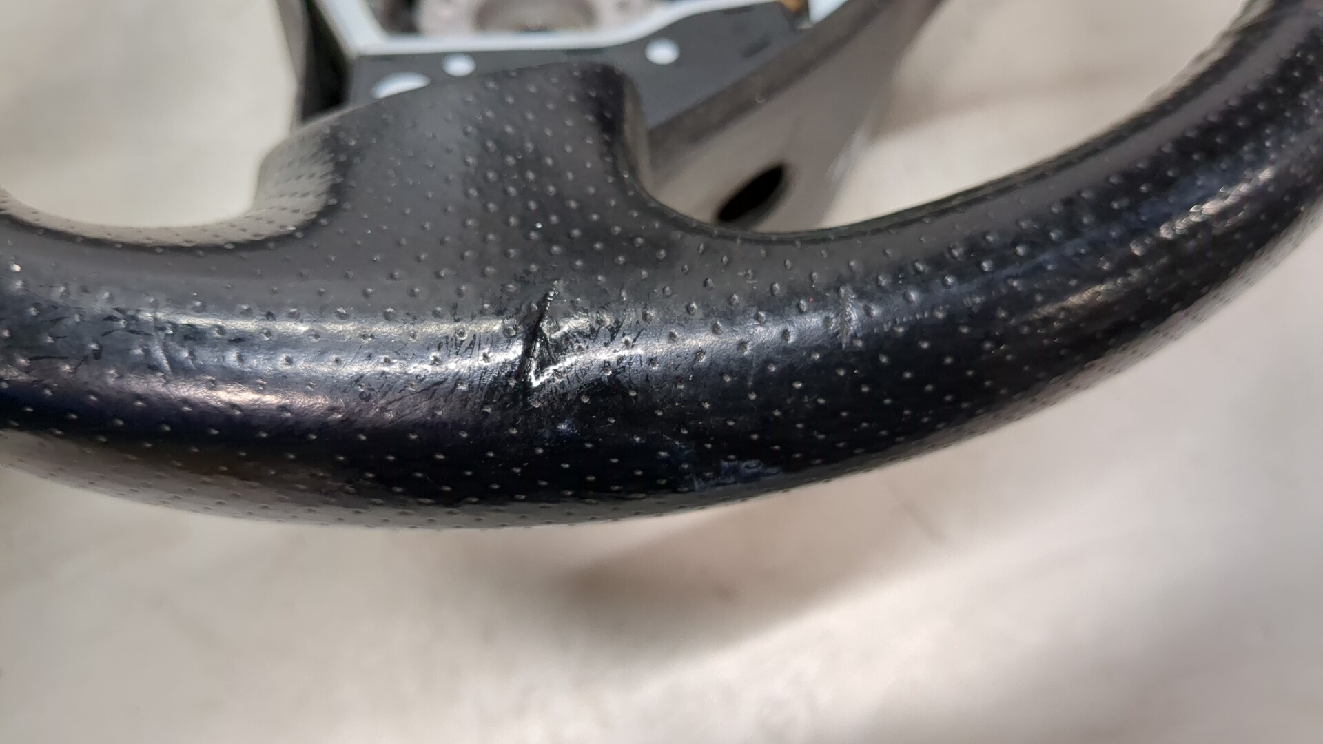 Рулевое колесо (руль)