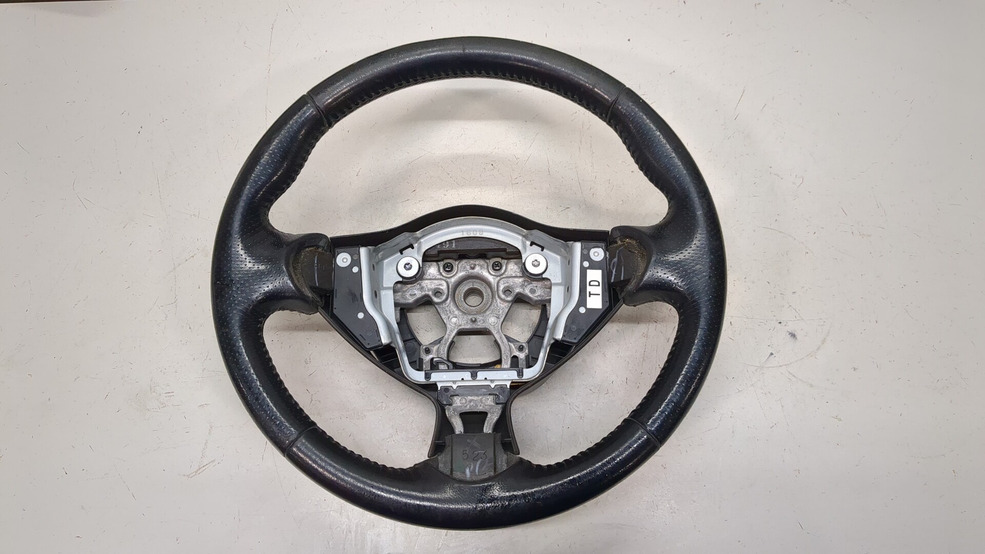 Рулевое колесо (руль)