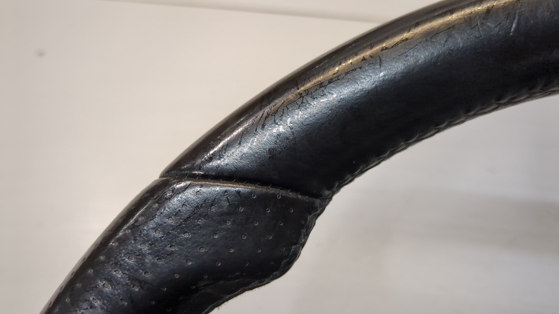 Рулевое колесо (руль)