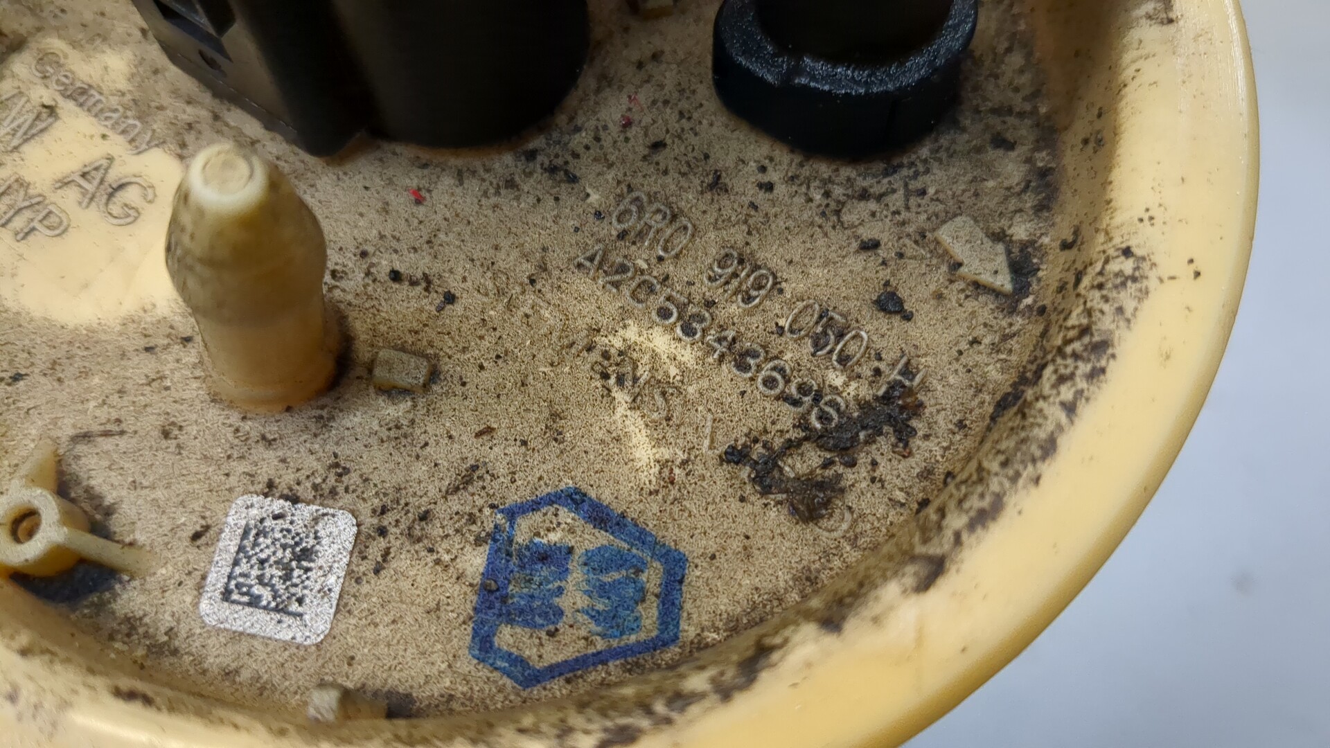 Насос топливный электрический