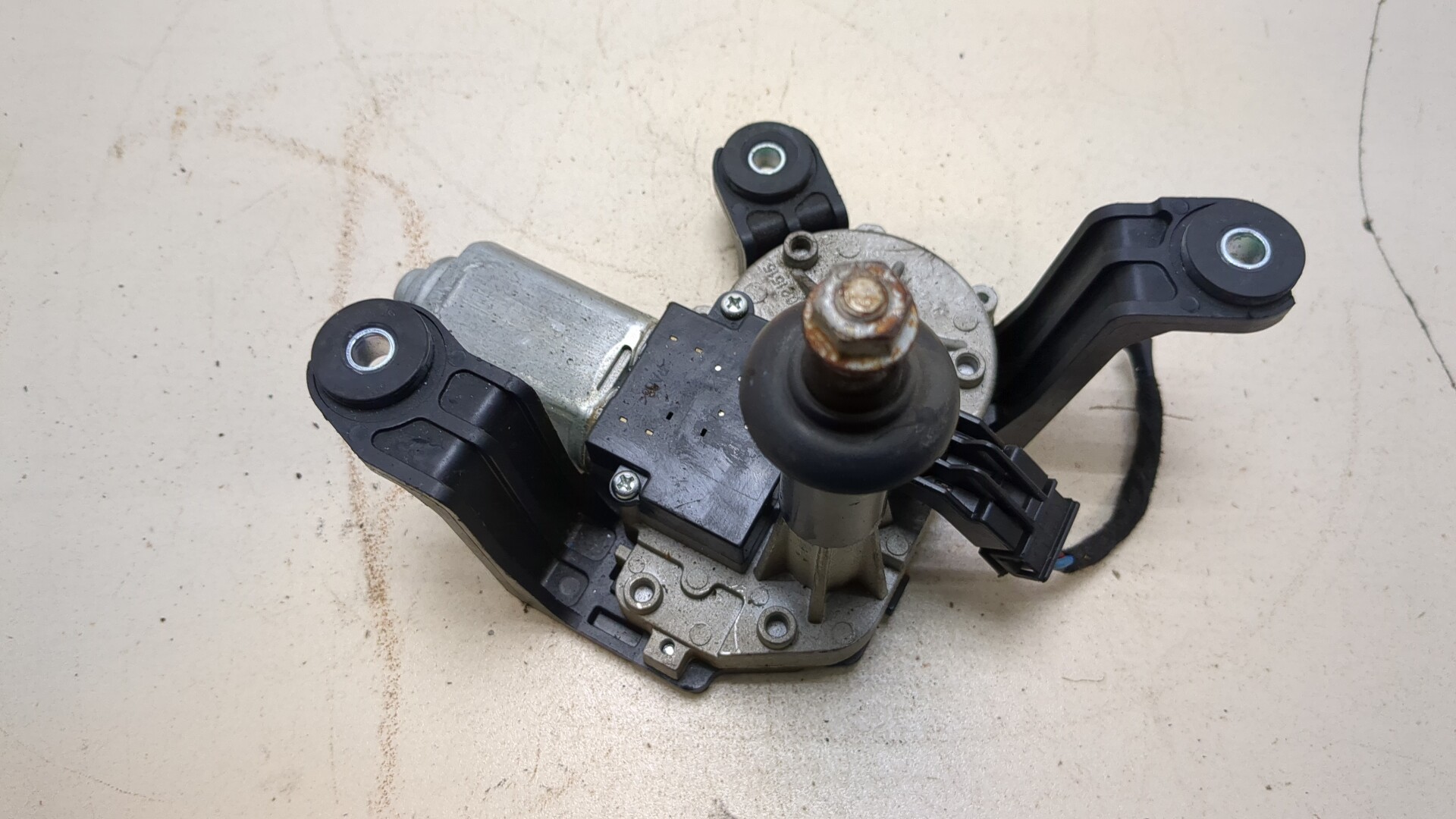 Моторчик стеклоочистителя задний