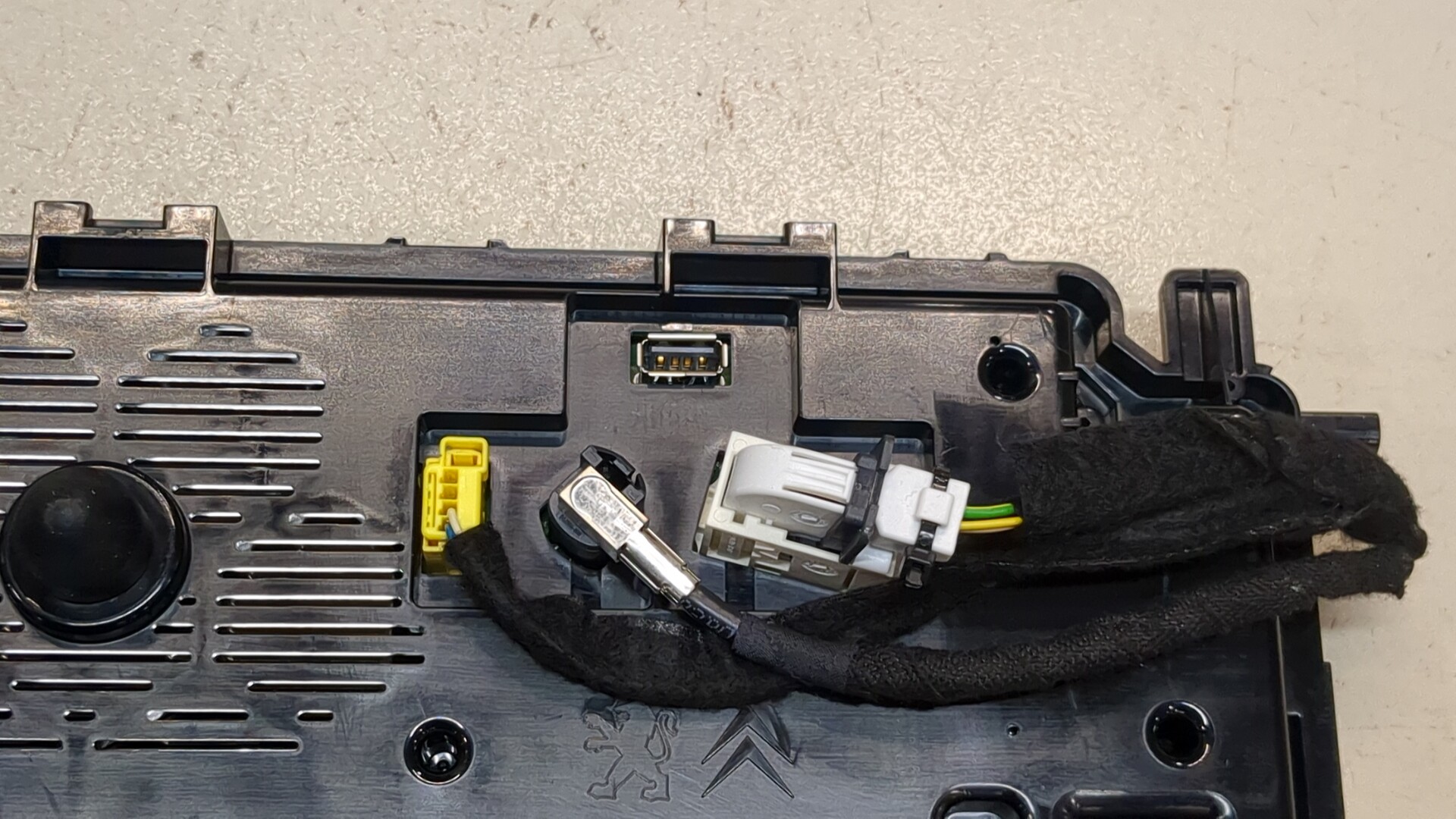 Панель приборов