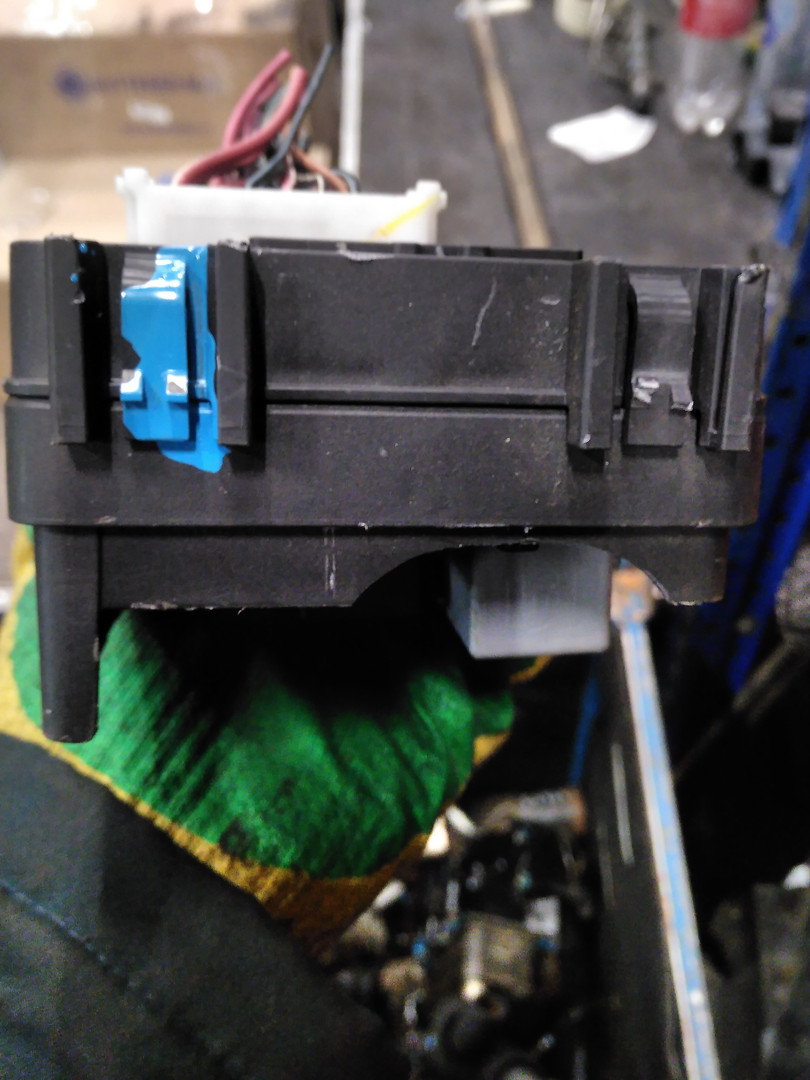 Блок предохранителей