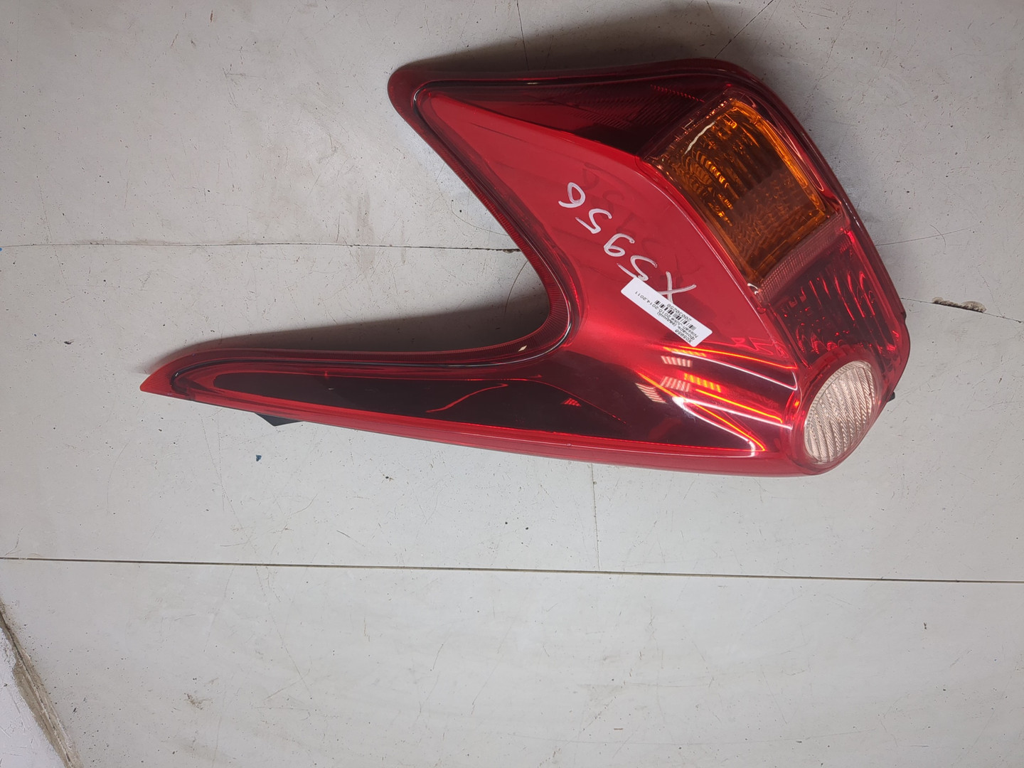 Фонарь задний правый